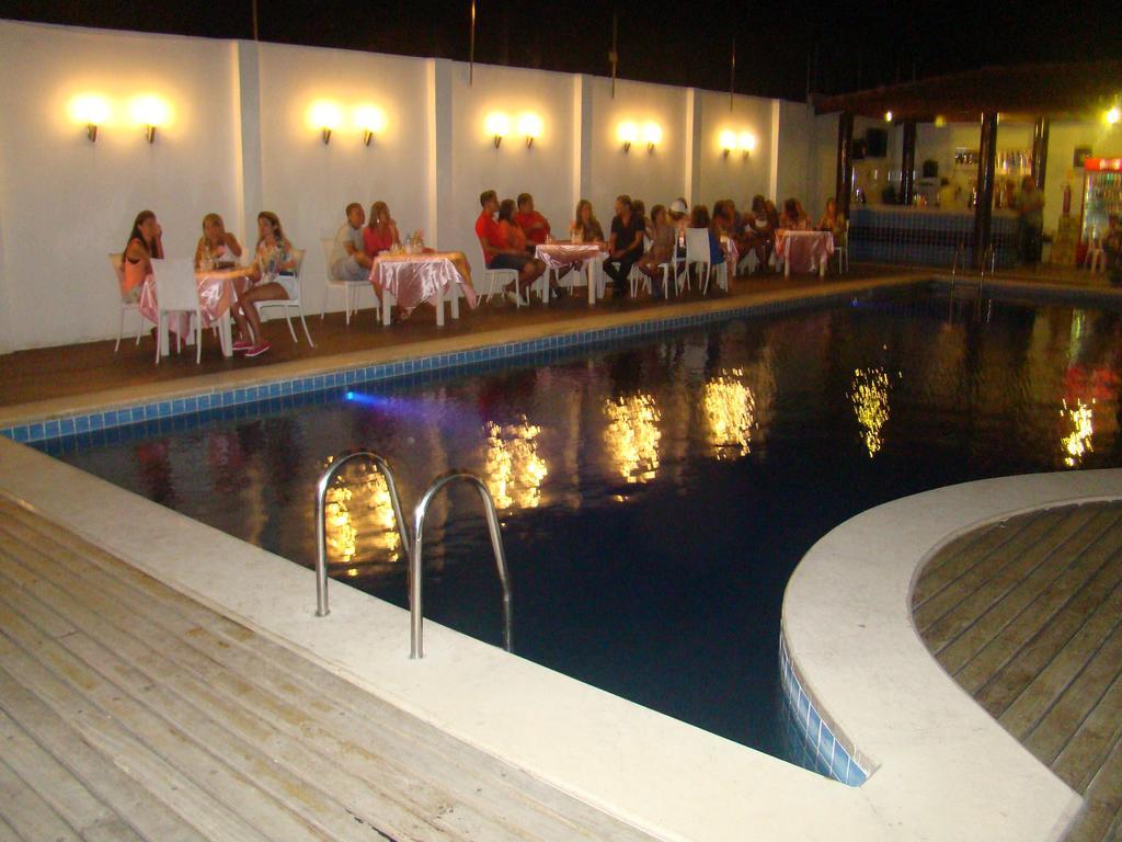 Hotel Paraiso Das Aguas Tucano Buitenkant foto